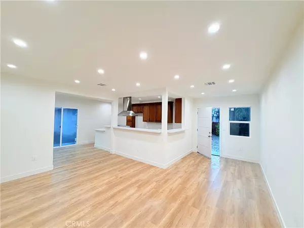 North Hollywood, CA 91606,11104 Oxnard St