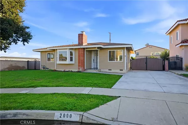 La Habra, CA 90631,2000 Story