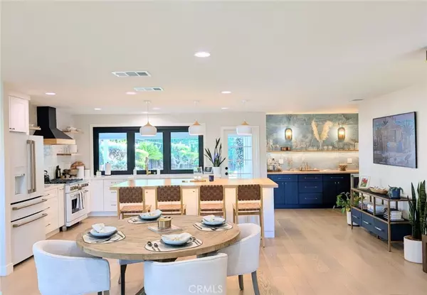 1124 E Maplewood PL, Orange, CA 92866