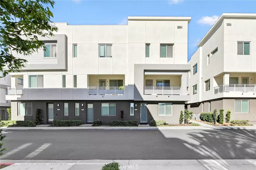 Anaheim, CA 92805,1884 S Westside