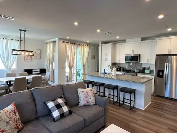 Anaheim, CA 92805,1615 W Bushell