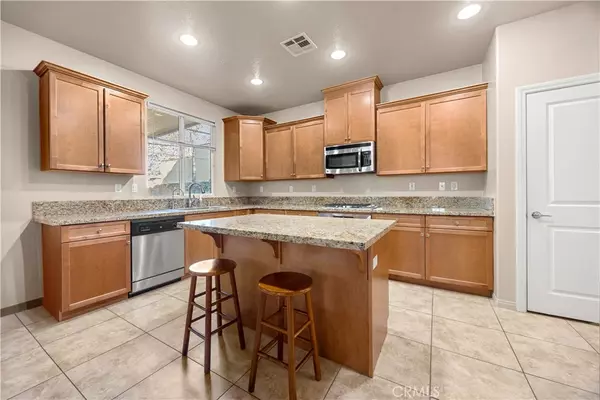 Eastvale, CA 92880,12836 Luna ST