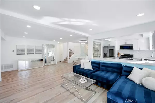 918 Hyde CT, Costa Mesa, CA 92626