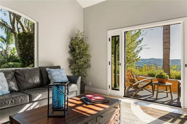 Yorba Linda, CA 92886,21075 Ridge Park DR