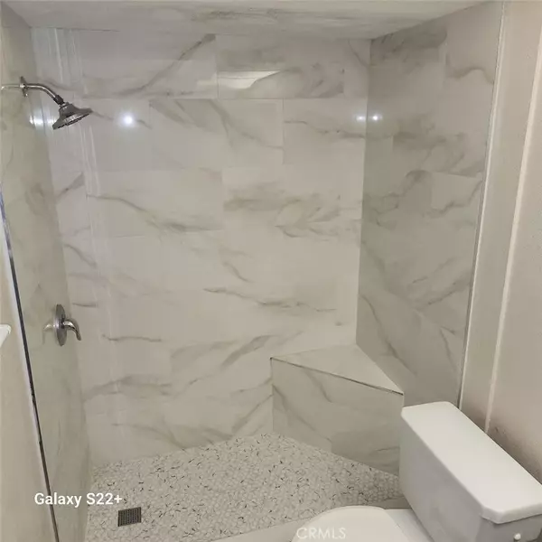 Santa Ana, CA 92704,2811 S Fairview #B