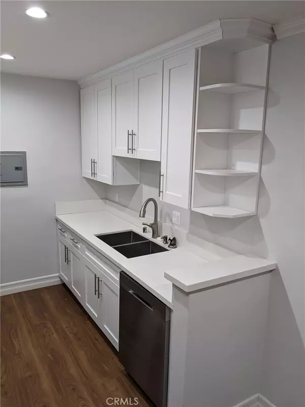 Santa Monica, CA 90403,1019 6th ST #2