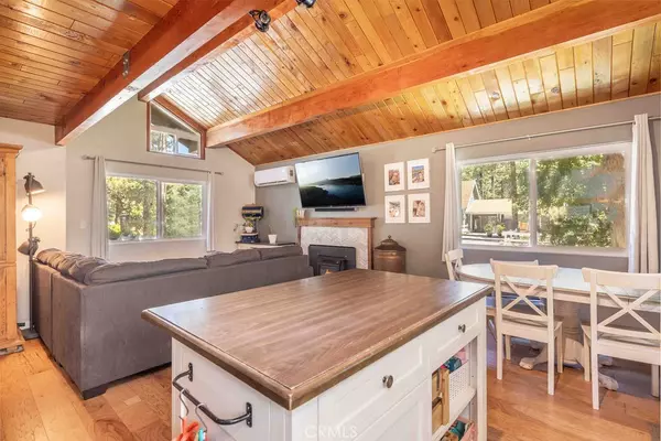 Big Bear City, CA 92314,945 Tinker Bell AVE