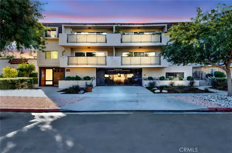 2468 Mohawk #105, Pasadena, CA 91107