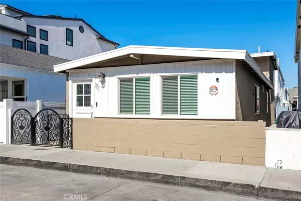 Newport Beach, CA 92663,121 25th