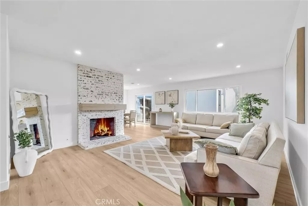 Orange, CA 92867,2438 E Garfield