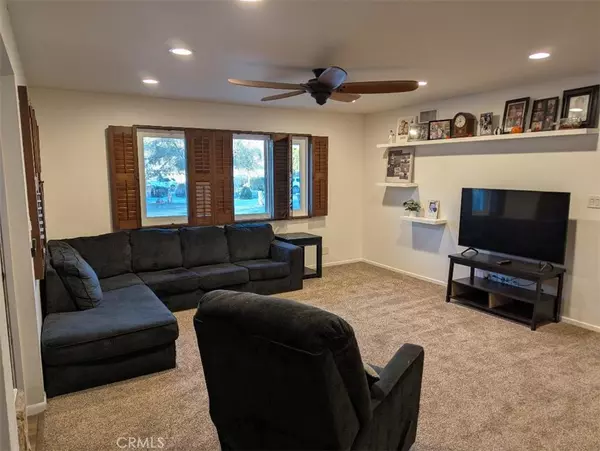 Apple Valley, CA 92307,19989 Crow