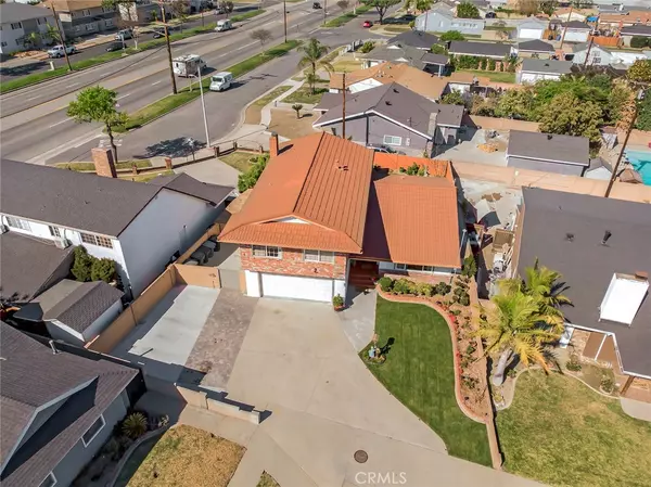 Bellflower, CA 90706,10201 Crestbrook ST