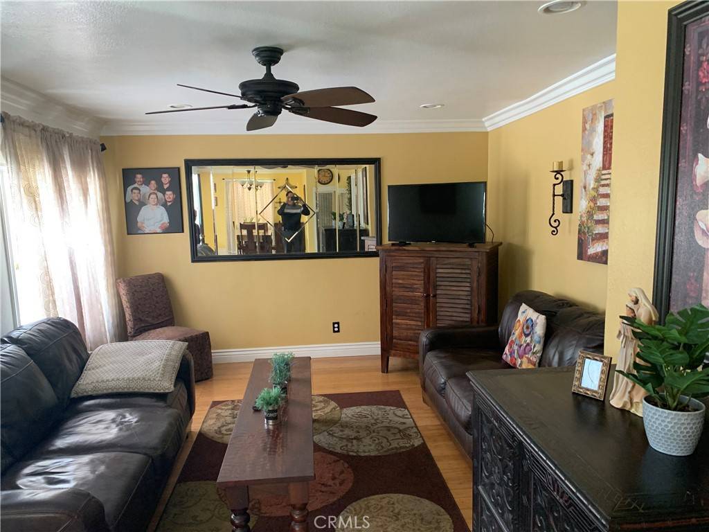 Artesia, CA 90701,17527 Grayland AVE