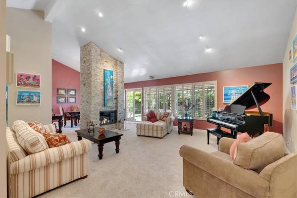 La Mirada, CA 90638,14104 Avenida Espana