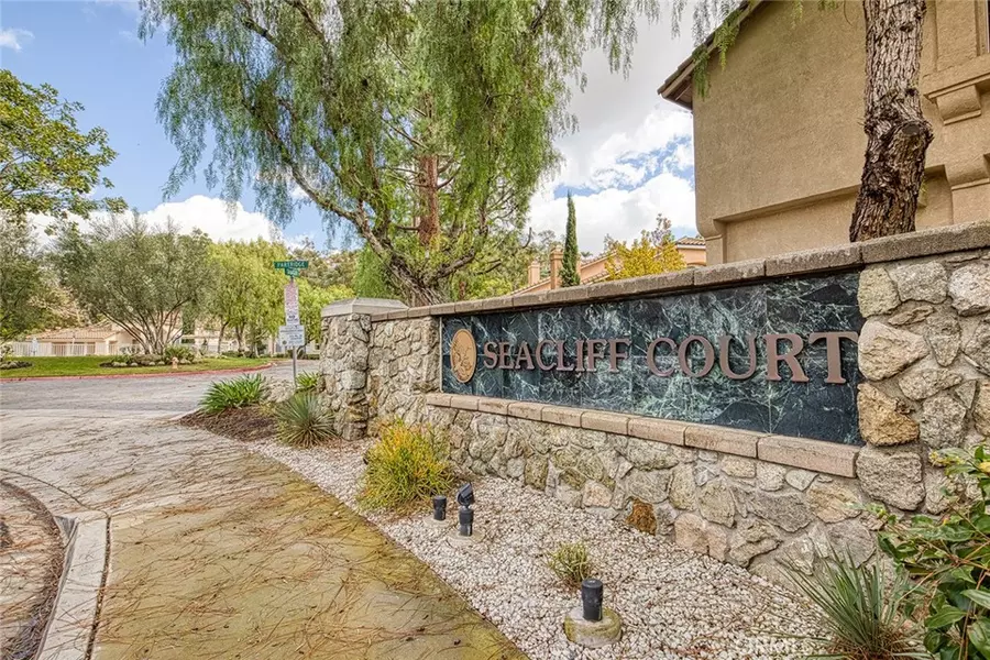 104 Nightingale DR, Aliso Viejo, CA 92656
