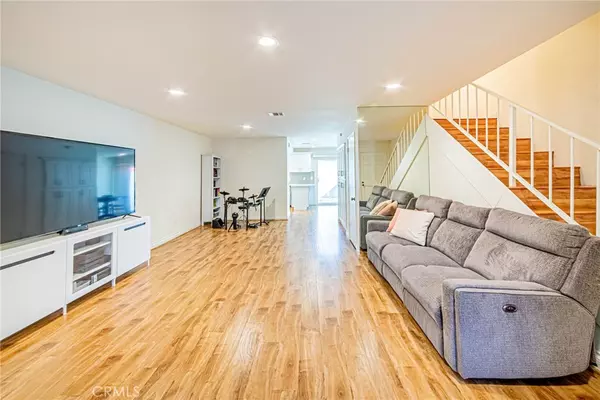 Fullerton, CA 92835,3733 N Harbor BLVD #24