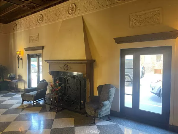 Long Beach, CA 90802,315 W 3rd ST #709