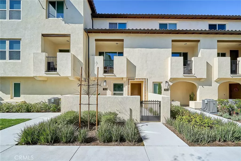 Buena Park, CA 90620,7411 Royal ST