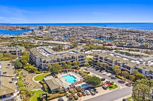 260 Cagney LN #105, Newport Beach, CA 92663