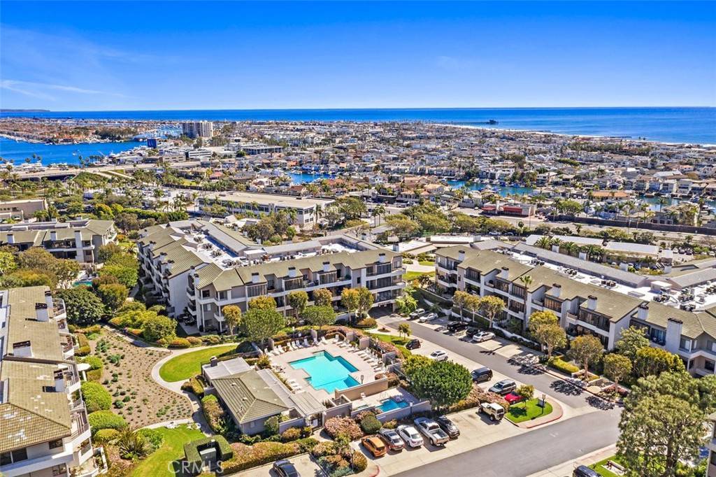 260 Cagney LN #105, Newport Beach, CA 92663