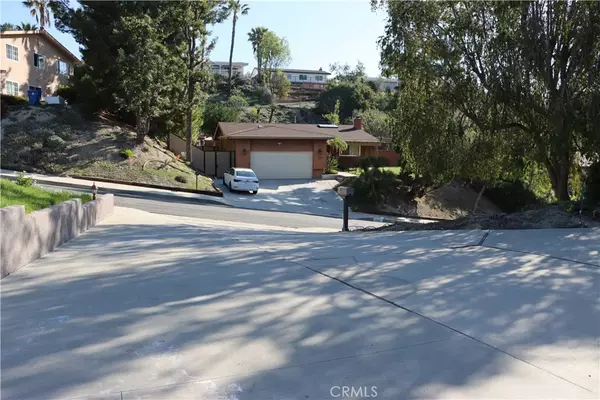 West Hills, CA 91307,7215 Darnoch WAY