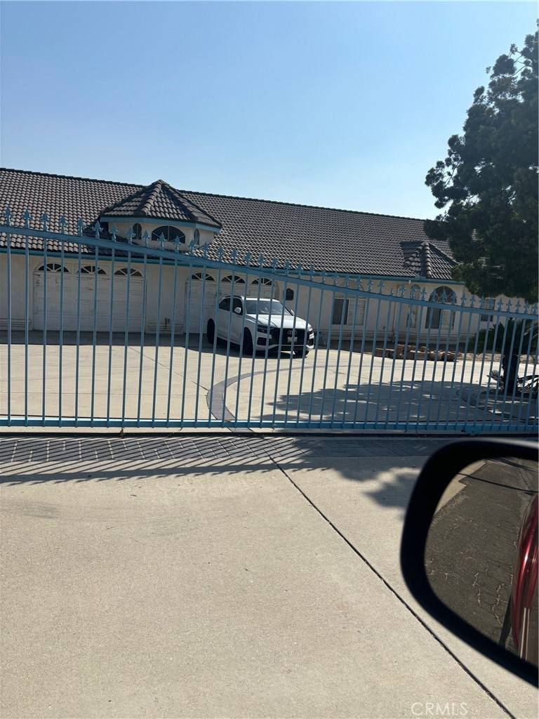 San Bernardino, CA 92404,4213 Camellia DR
