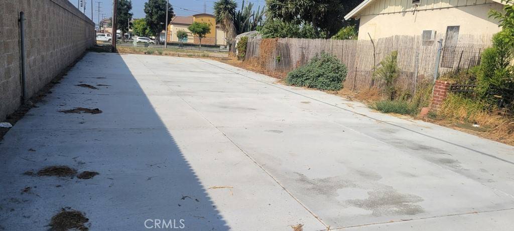 Paramount, CA 90723,13724 Garfield AVE
