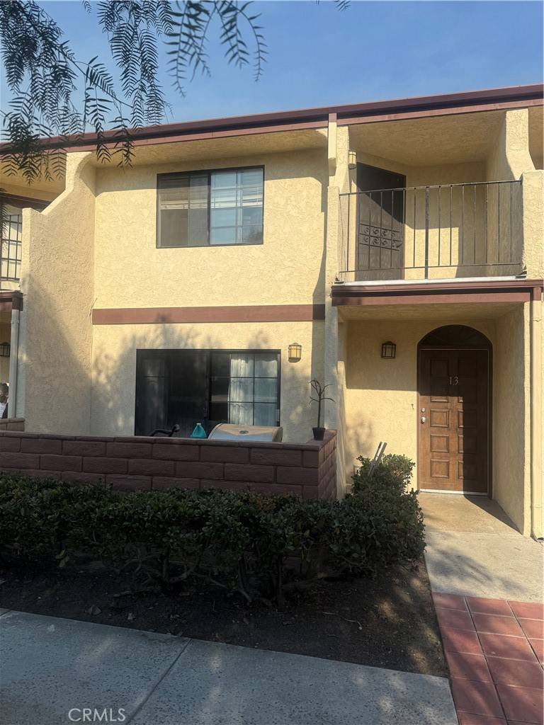 13900 Studebaker RD #13, Norwalk, CA 90650