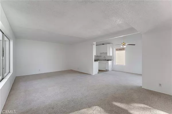 Santa Ana, CA 92701,1440 Cabrillo Park DR #F