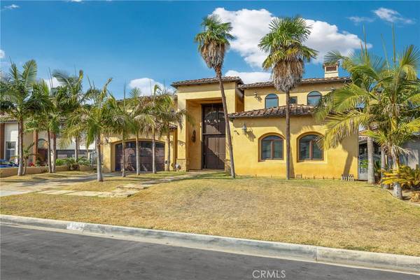 Downey, CA 90241,10419 Bellder DR