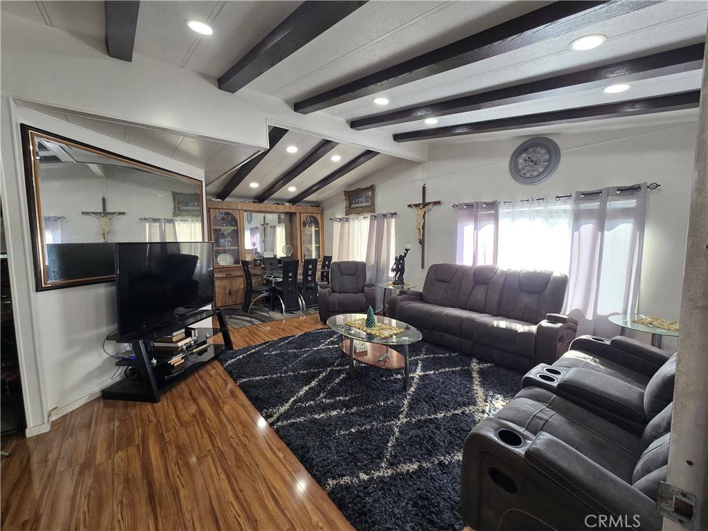 Artesia, CA 90701,19127 Pioneer BLVD #9