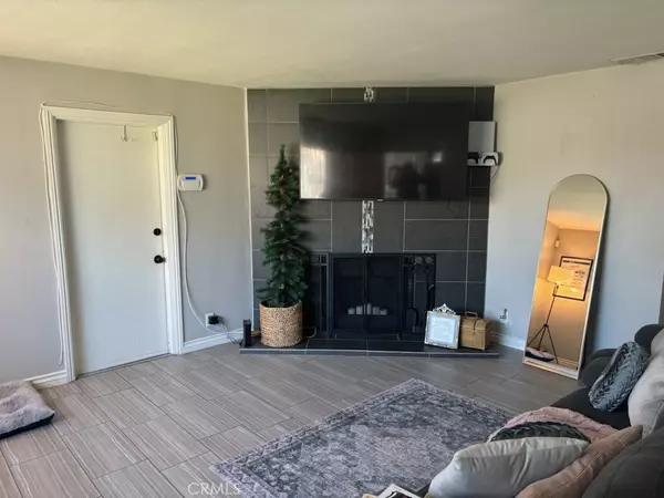 Fontana, CA 92336,7740 Lombardy AVE