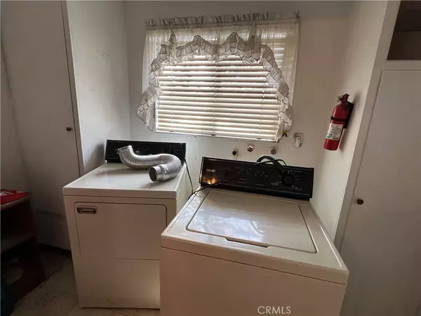 Lakewood, CA 90715,12523 Lemming ST