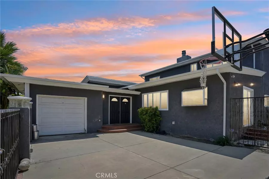 3675 Palo Verde Avenue, Long Beach, CA 90808