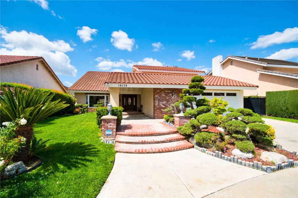 Cerritos, CA 90703,19139 Holmbury AVE