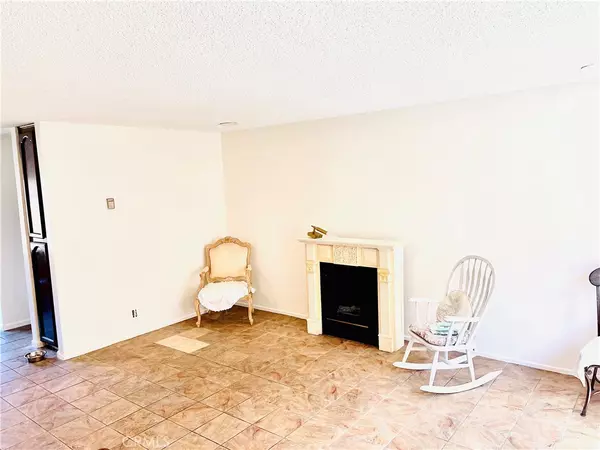 Paramount, CA 90723,7260 Richfield ST #305