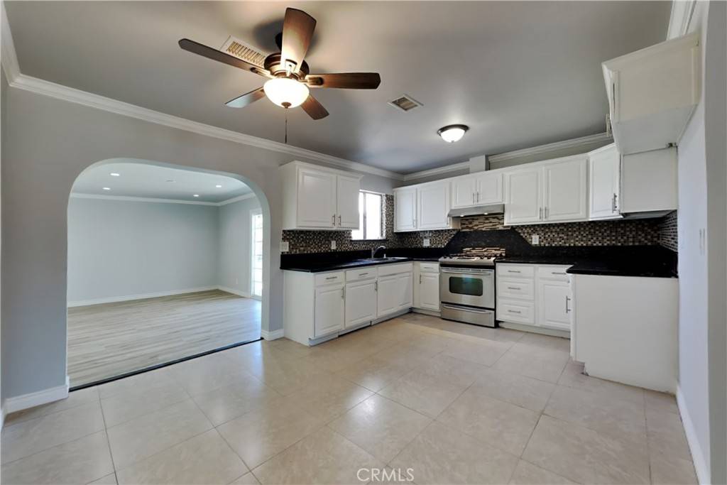 Rialto, CA 92376,665 W Winchester DR