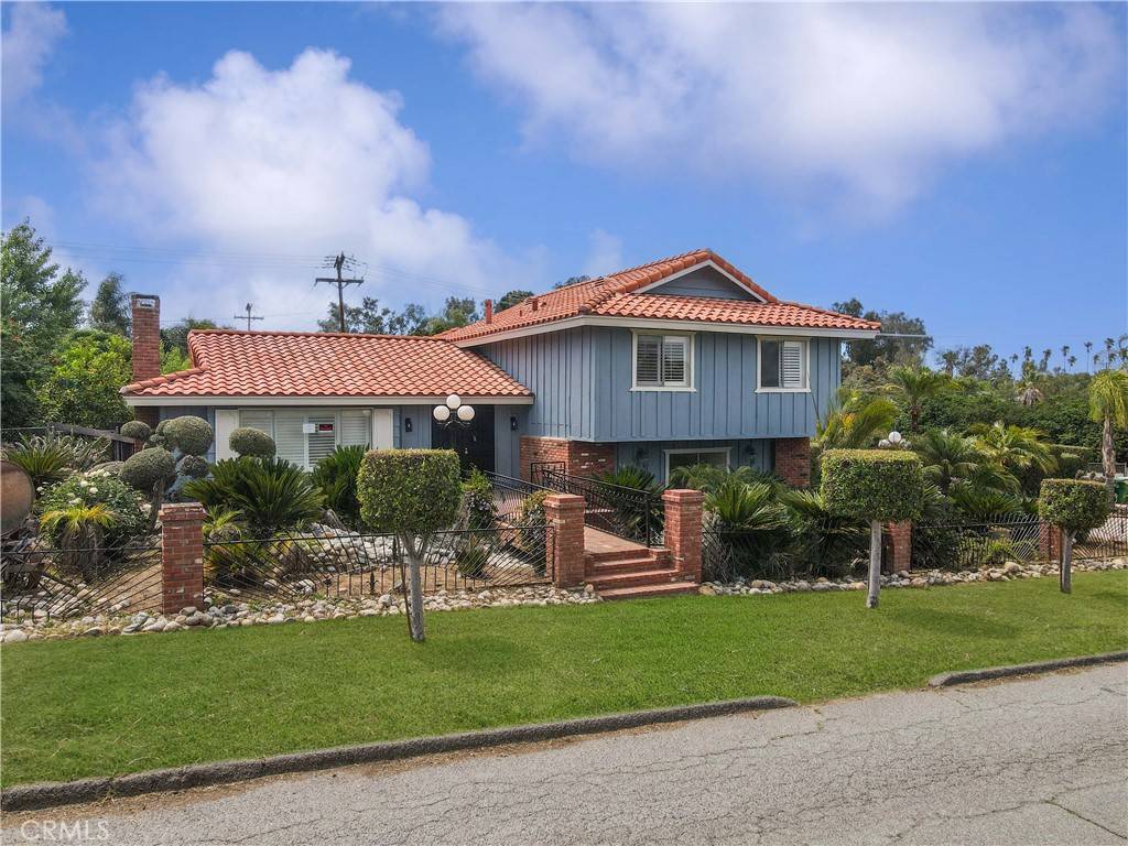 Corona, CA 92881,20015 Winton ST