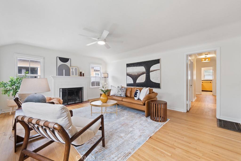 Long Beach, CA 90807,3552 Gaviota Avenue