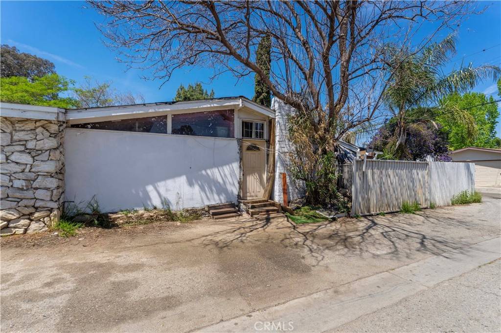 Mission Hills (san Fernando), CA 91345,15023 Devonshire ST
