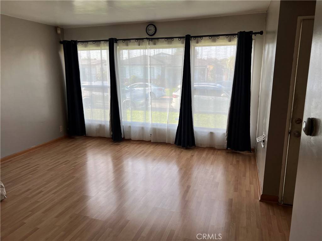Bellflower, CA 90706,9636 Muroc ST