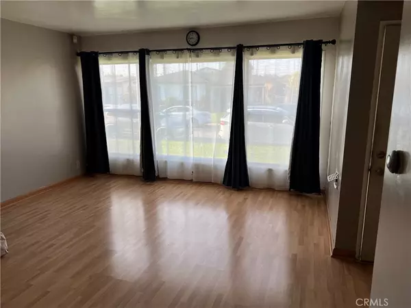 Bellflower, CA 90706,9636 Muroc ST