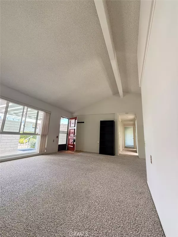 Laguna Woods, CA 92637,2086 Ronda Granada #C