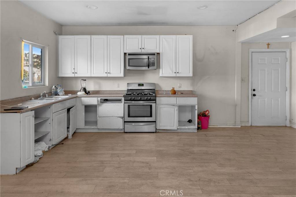 Orange, CA 92869,11811 Hewes ST