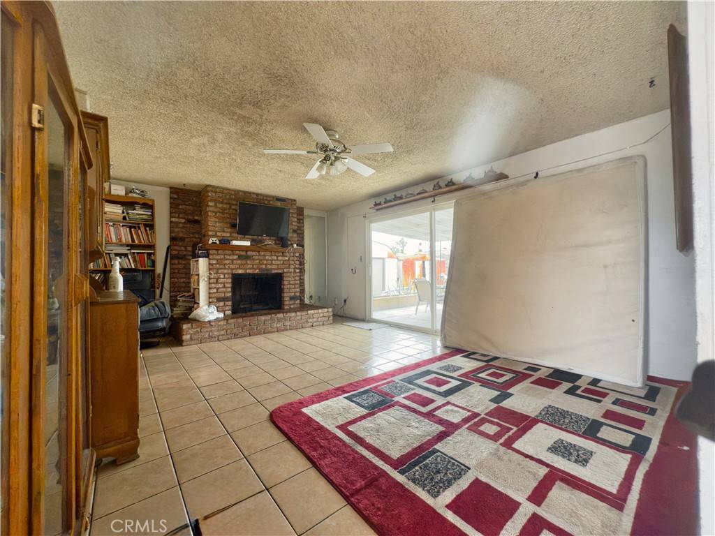 6352 Budlong Lake Avenue, San Diego, CA 92119