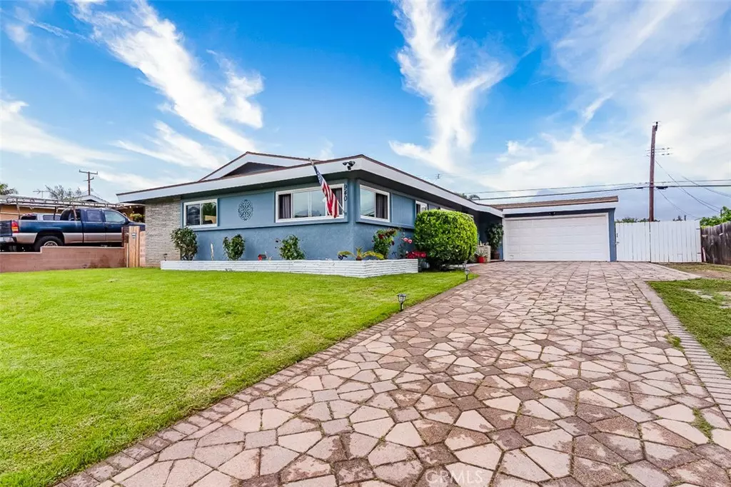 La Habra, CA 90631,940 Tropicana WAY