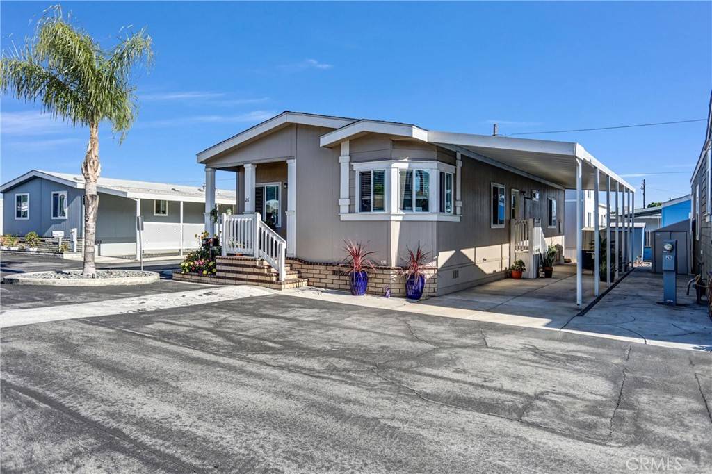 1020 Bradbourne AVE #26, Duarte, CA 91010