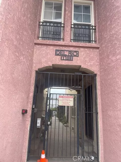 Long Beach, CA 90802,1738 E 4th ST #1