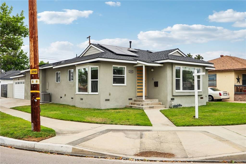 Lakewood, CA 90713,4503 Shadeway RD