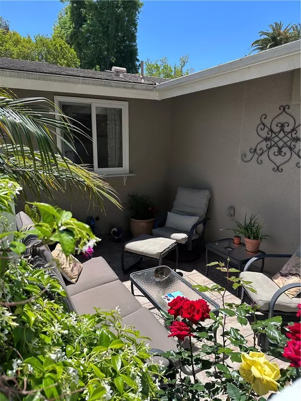 Laguna Woods, CA 92637,253 Calle Aragon #F